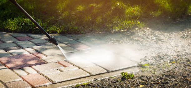 Iowa City, IA  Pressure Washing Services Company